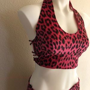 Sexy two piece hot pink/black leopard print.